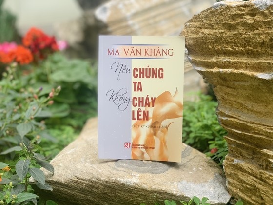 Nha van Ma Van Khang ra mat sach ve xay dung, chinh don Dang hinh anh