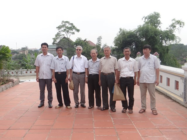 Nha van Hoang Quoc Hai anh 2