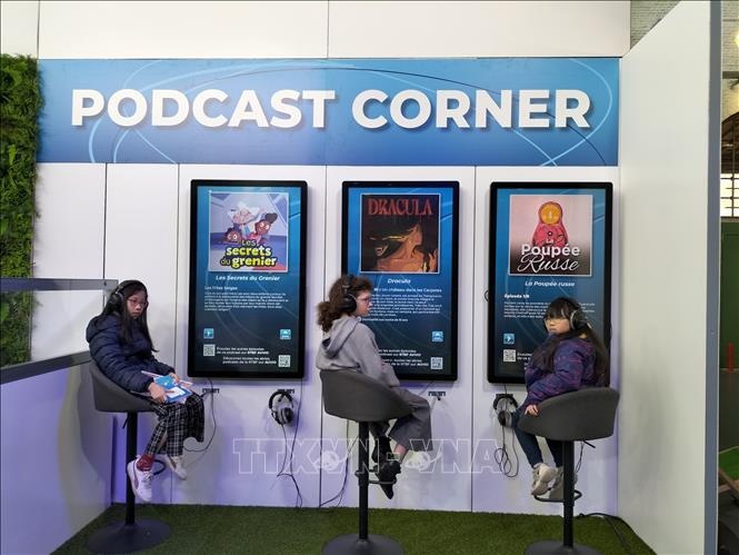 Hoi cho sach Brussels thu hut so luong du khach ky luc hinh anh