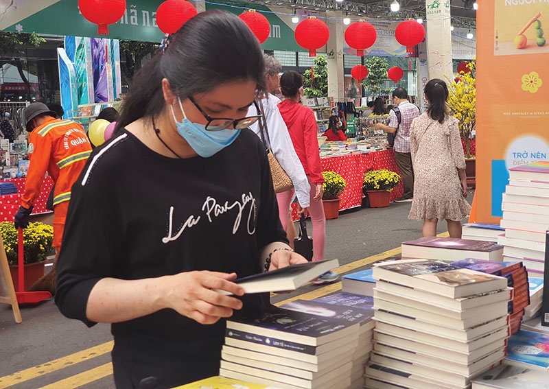 Xin dung de sach ‘chet’ hinh anh