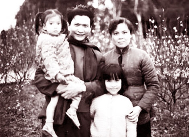 Bai tho tang vo cua Che Lan Vien hinh anh