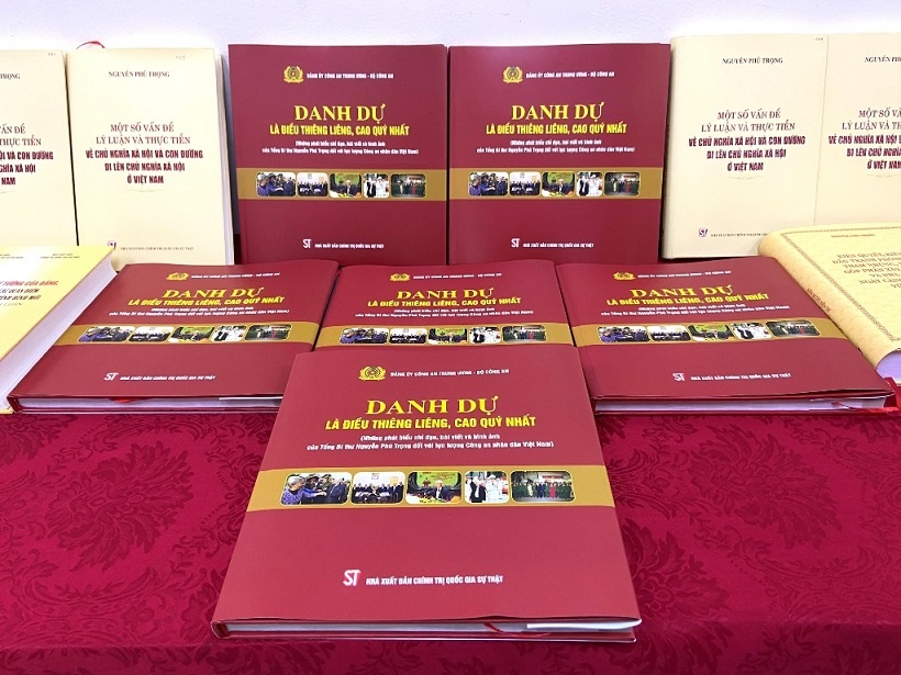 Ky vong cua Tong bi thu voi can bo, chien si cong an hinh anh