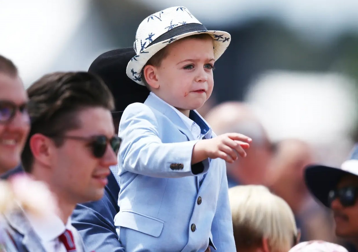 Nuoi day con thanh cong: khac biet giua nha giau va nha ngheo hinh anh