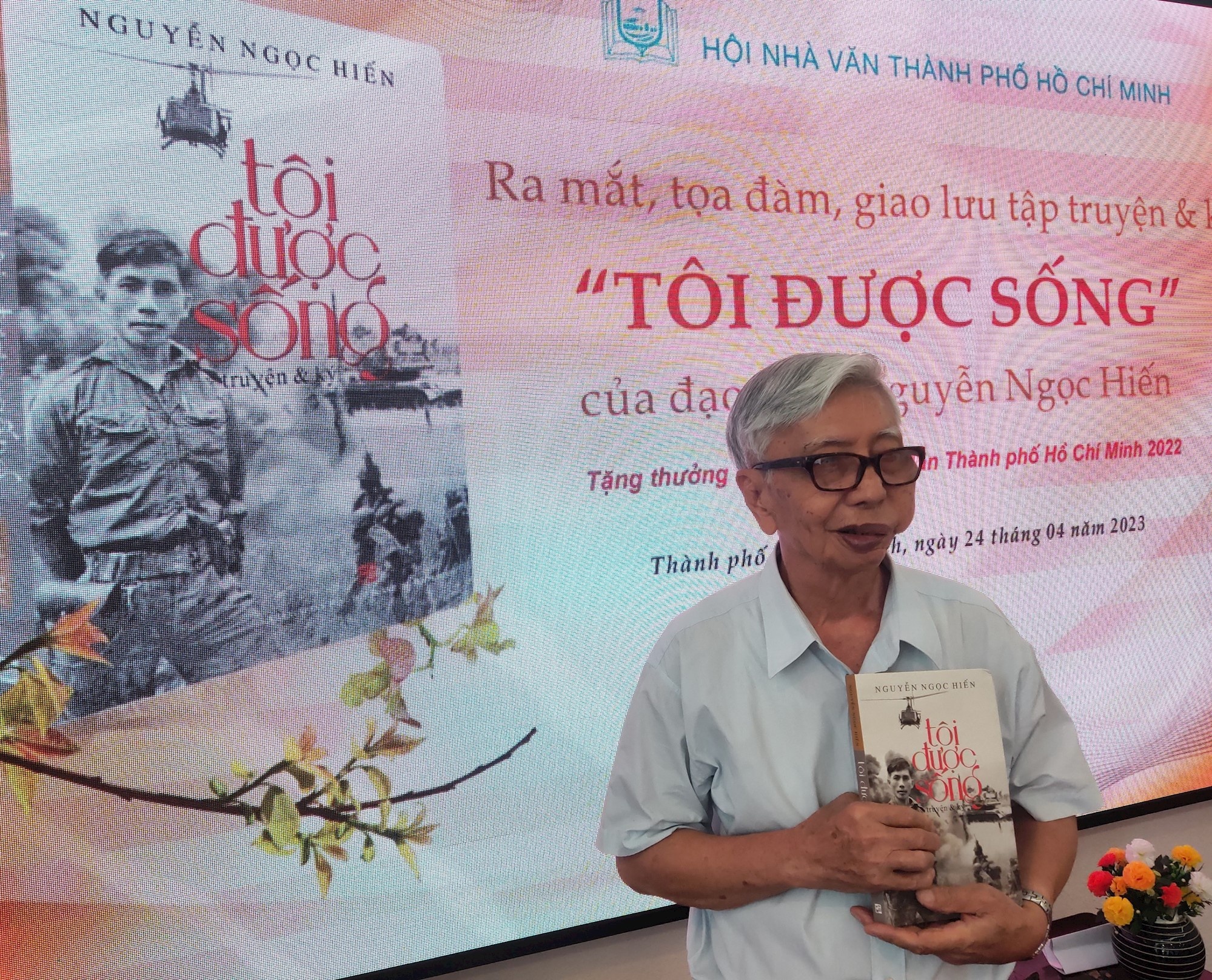 'Toi duoc song': Hoi uc lich su khong the lang quen hinh anh