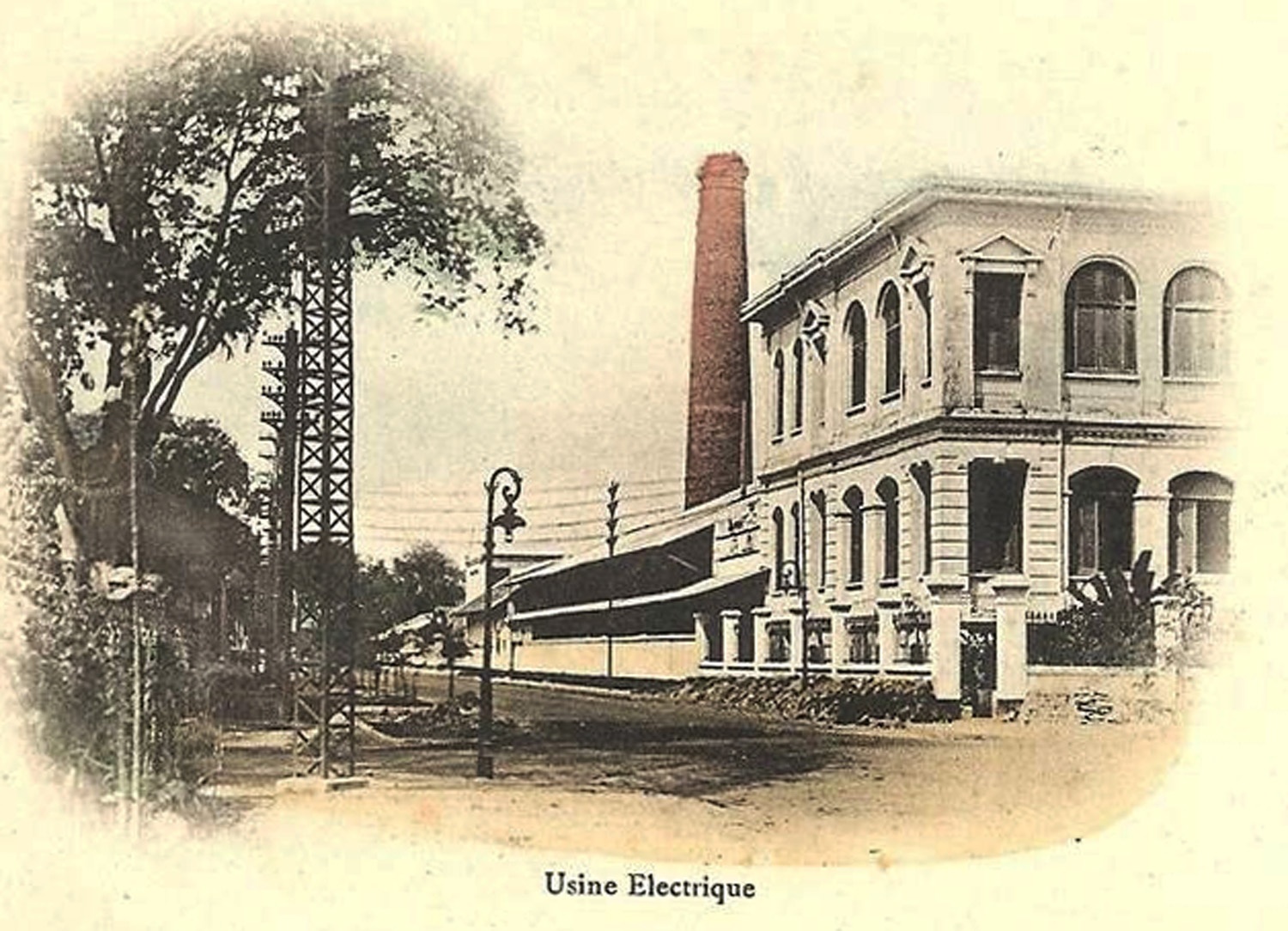 Dieu it biet ve nha may dien dau tien o TP.HCM hinh anh