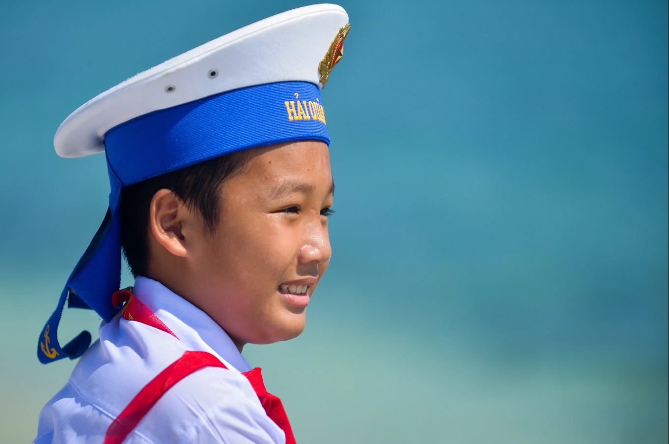 De tre them yeu bien dao, bien cuong, dat troi Viet Nam hinh anh