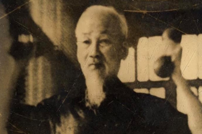 Hinh anh gian di, gan gui cua Chu tich Ho Chi Minh hinh anh