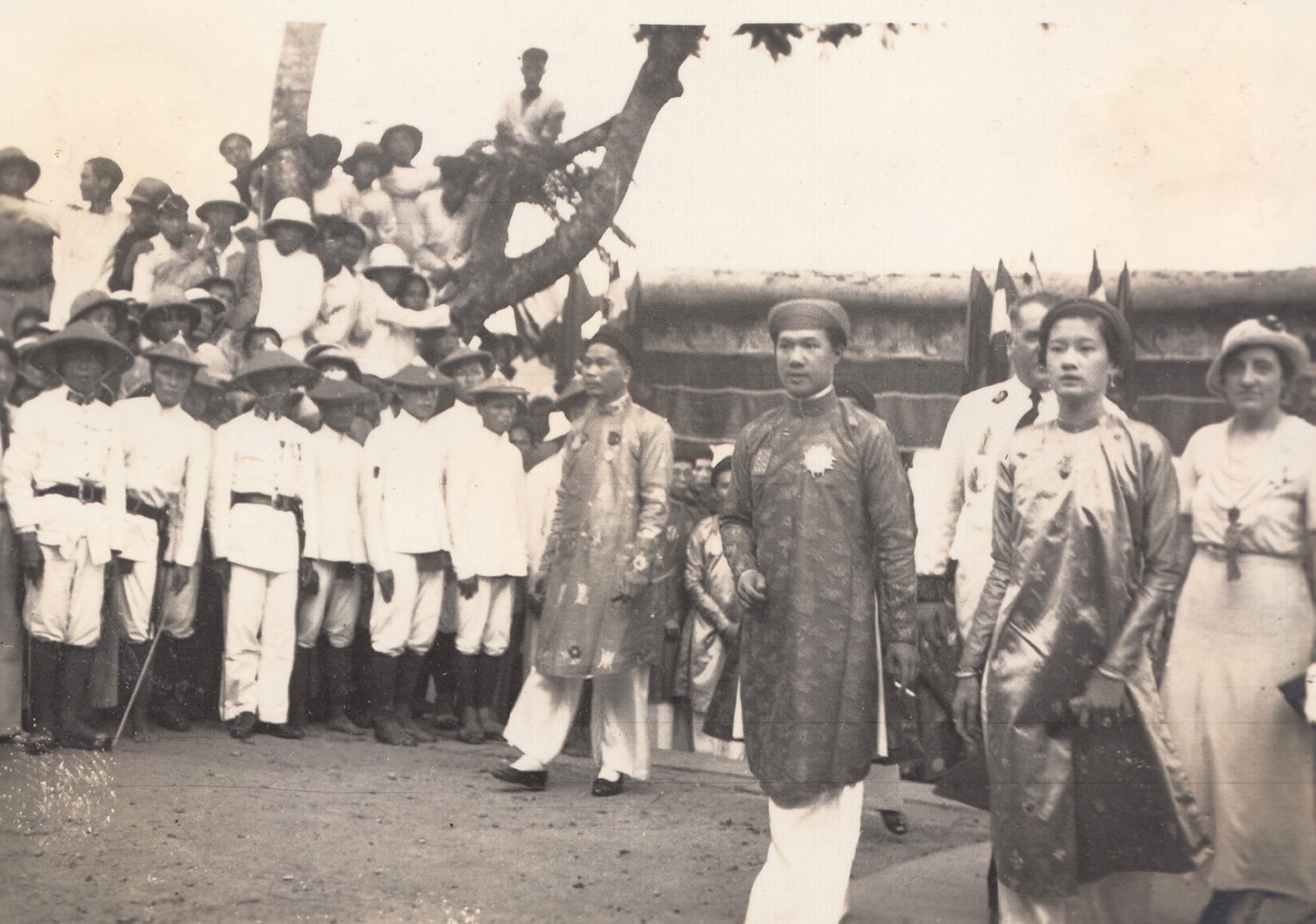 Hinh anh chua tung thay trong trieu dinh nha Nguyen hinh anh