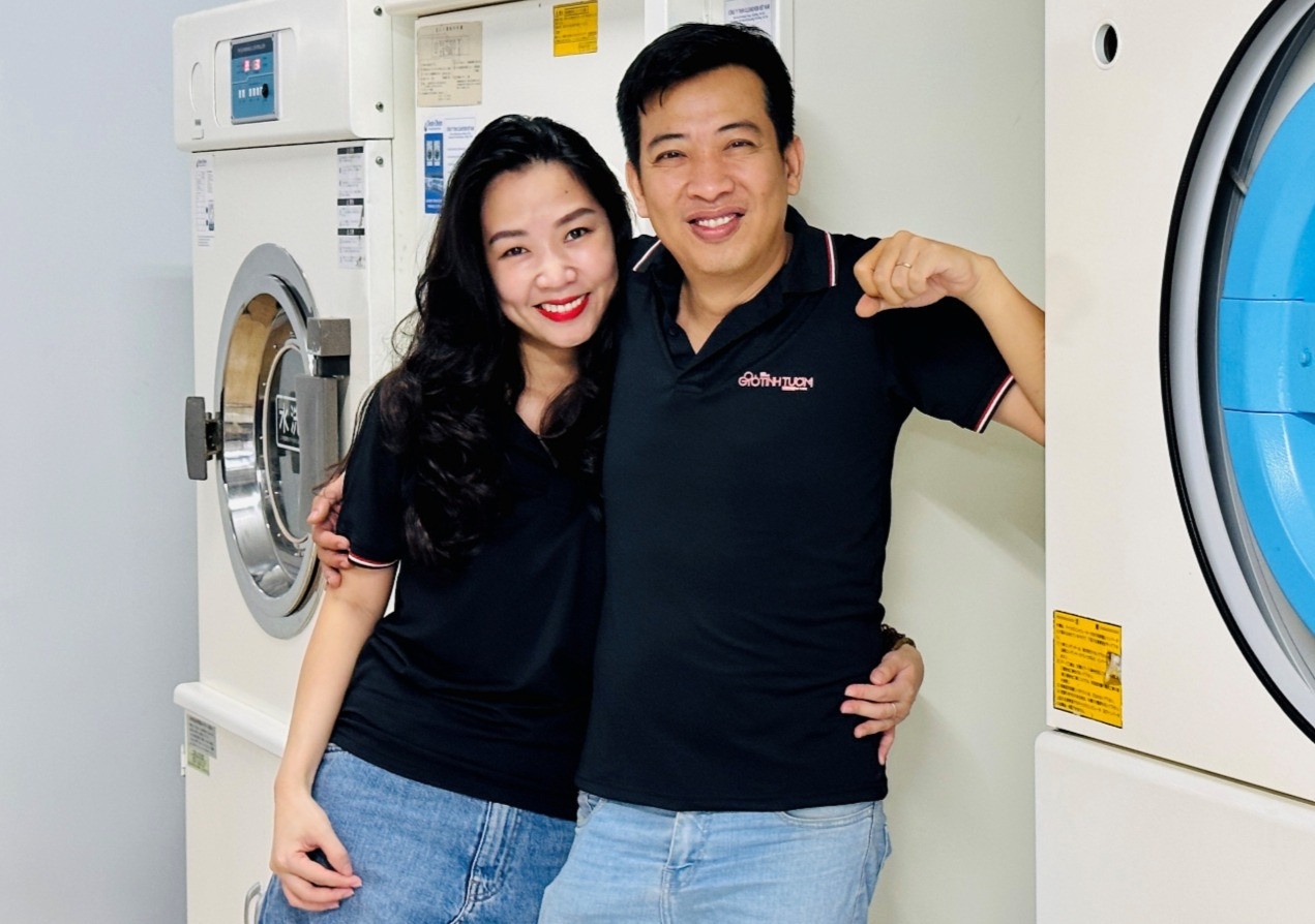 Anh Chanh Van: The hien tinh yeu voi vo la cach day con hanh phuc hinh anh