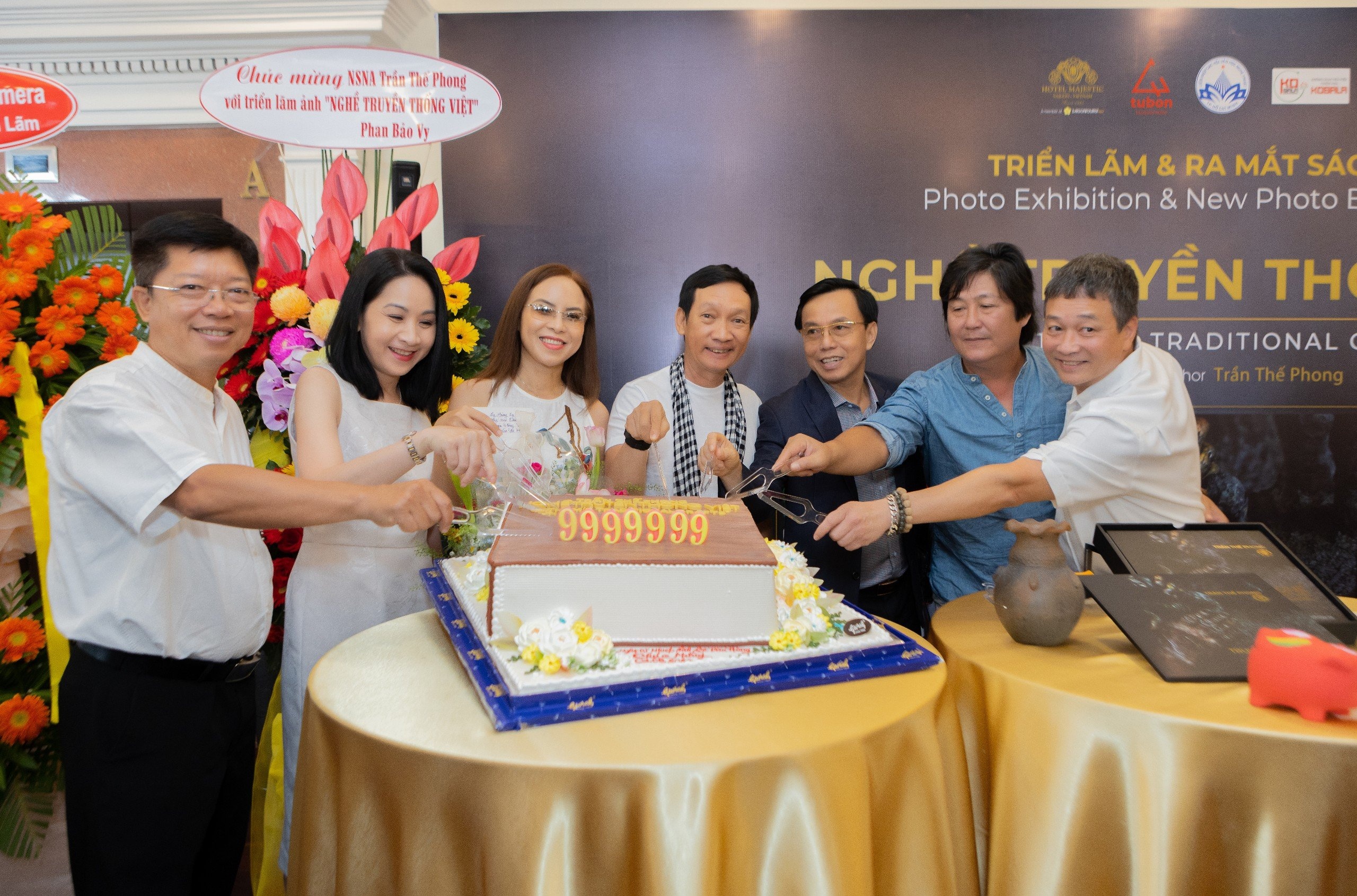 Nghe truyen thong Viet anh 1