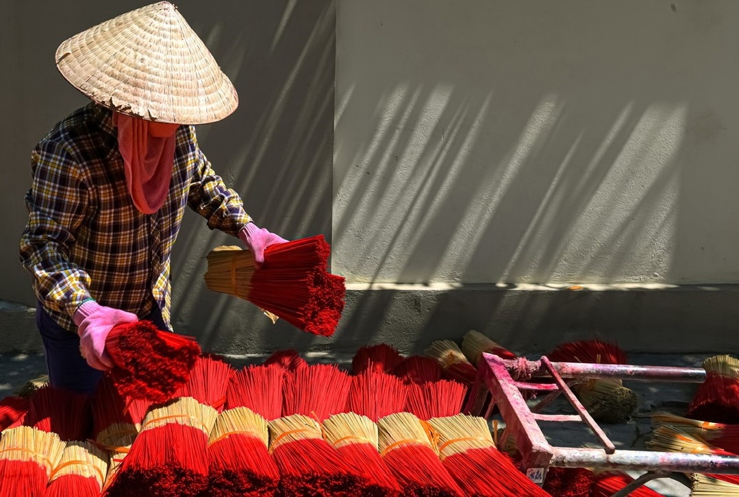 Nghe truyen thong Viet anh 9