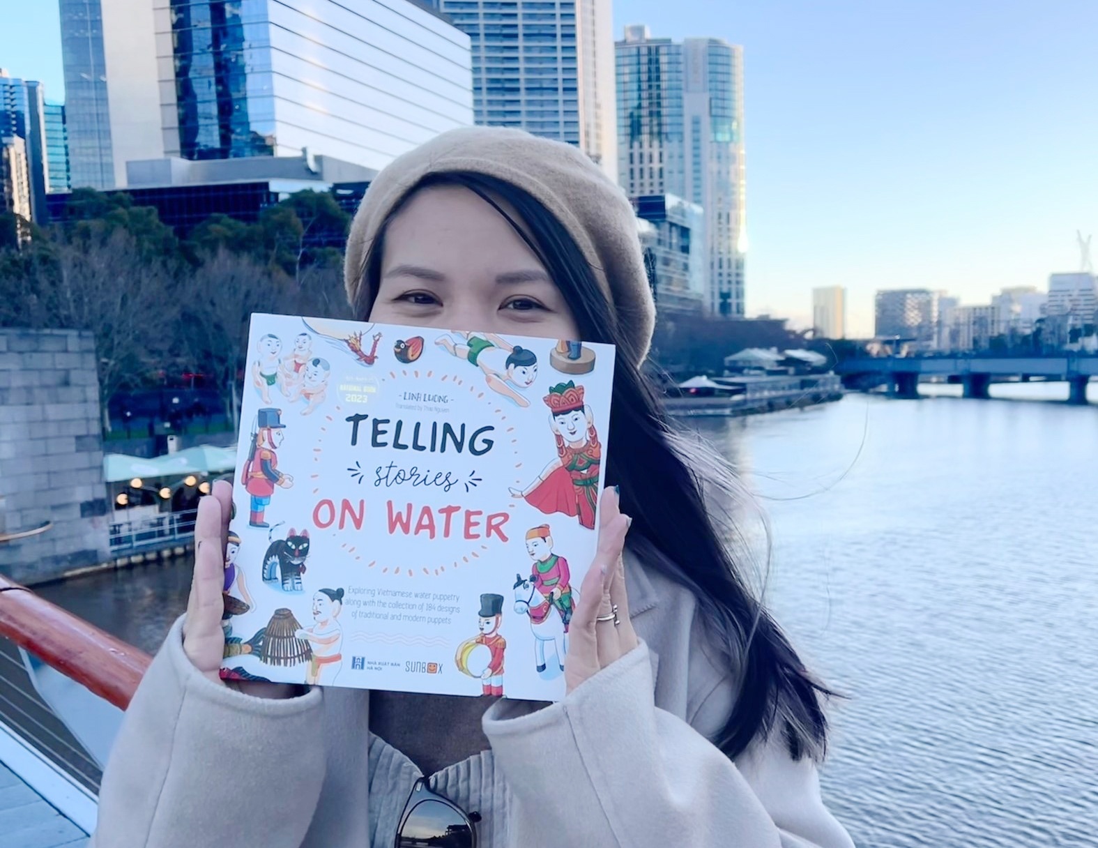 Tac pham doat Giai thuong Sach Quoc gia 2023 duoc phat hanh tieng Anh hinh anh