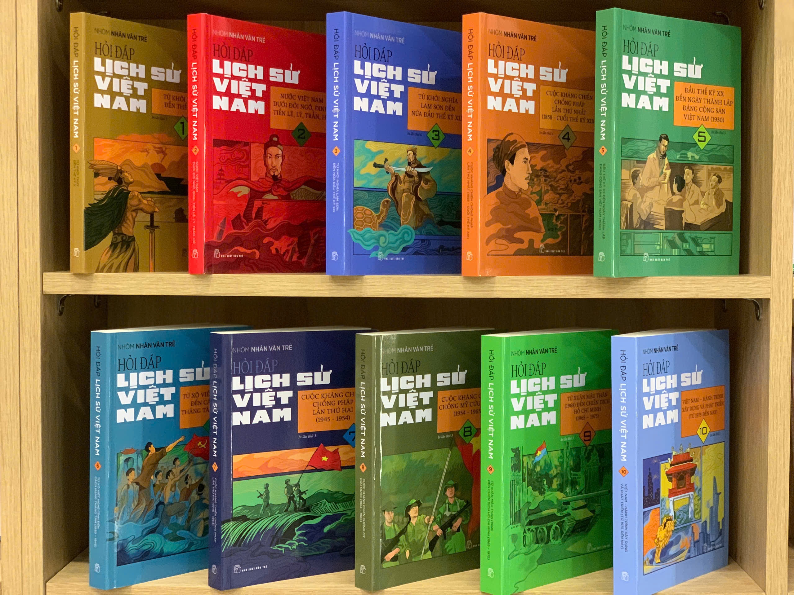 Ra mat bo sach ‘Hoi dap Lich su Viet Nam’ nhan ngay Quoc khanh 2/9 hinh anh