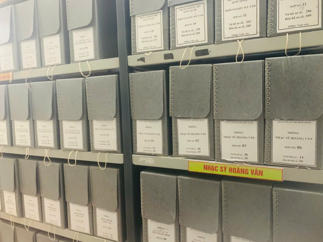 Nhac si Hoang Van anh 1