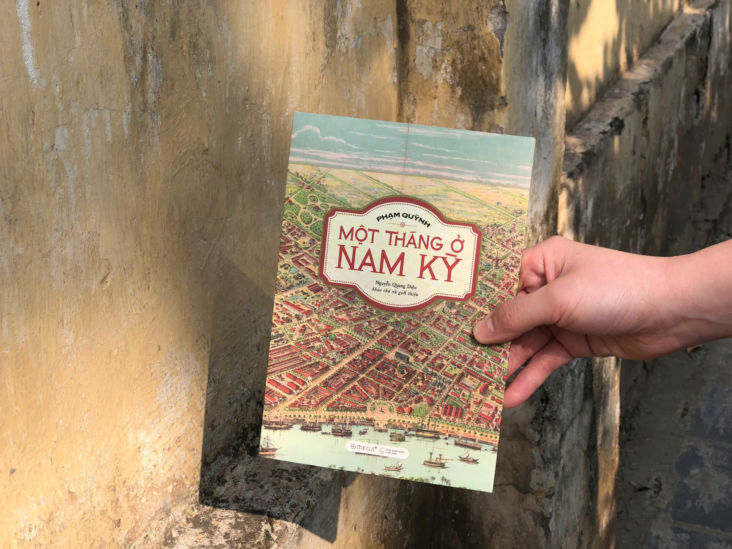 Mot thang o Nam Ky anh 1