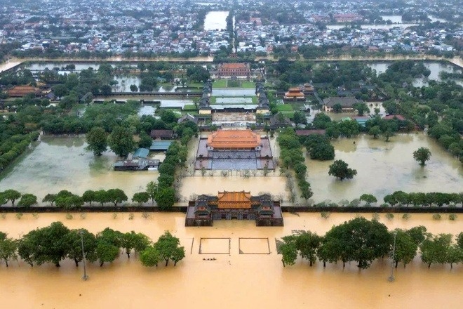 Vua Nguyen quyet liet trong viec cuu giup nan dan bao lut hinh anh