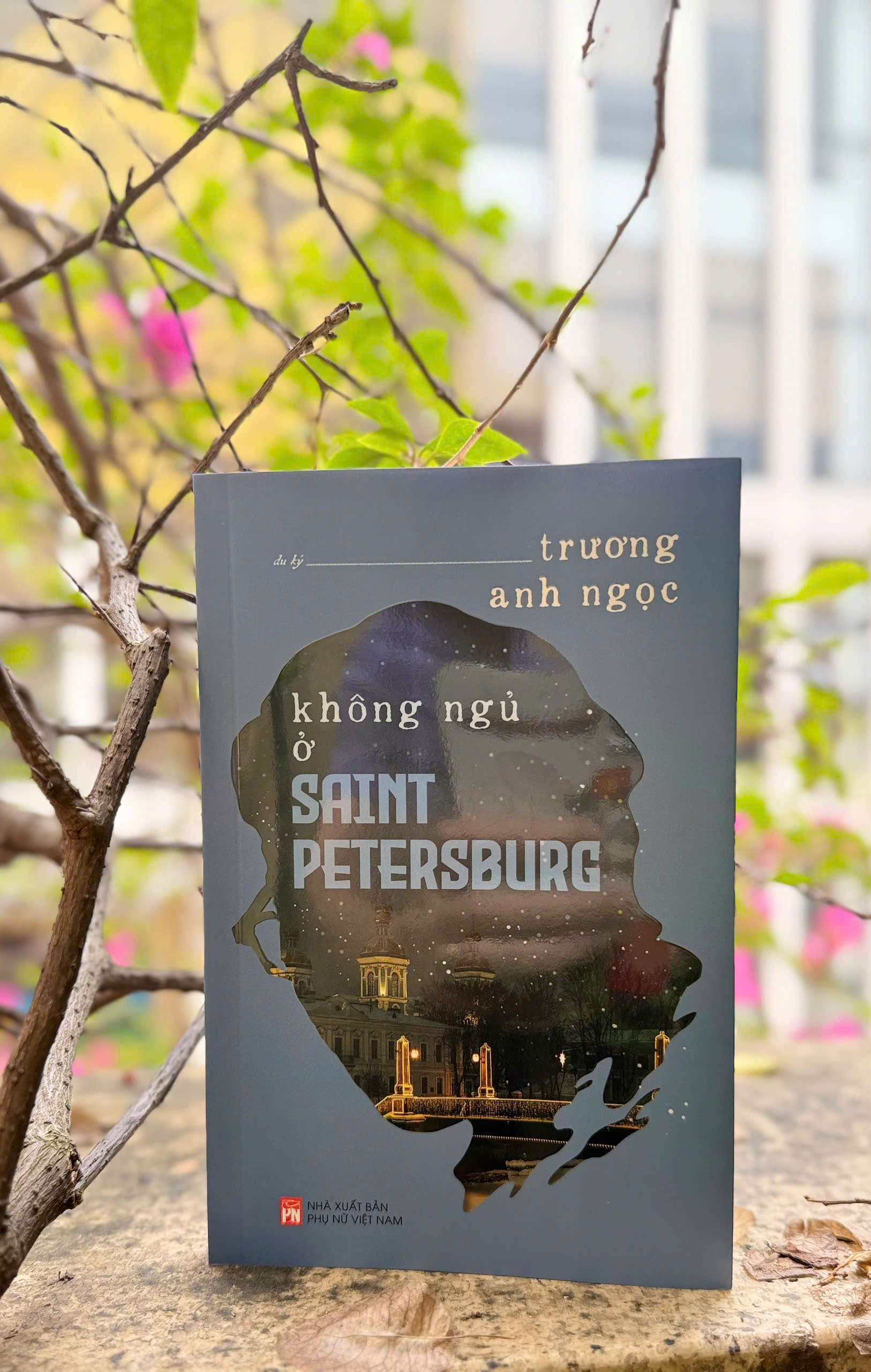 Khong ngu o Saint Petersburg anh 1
