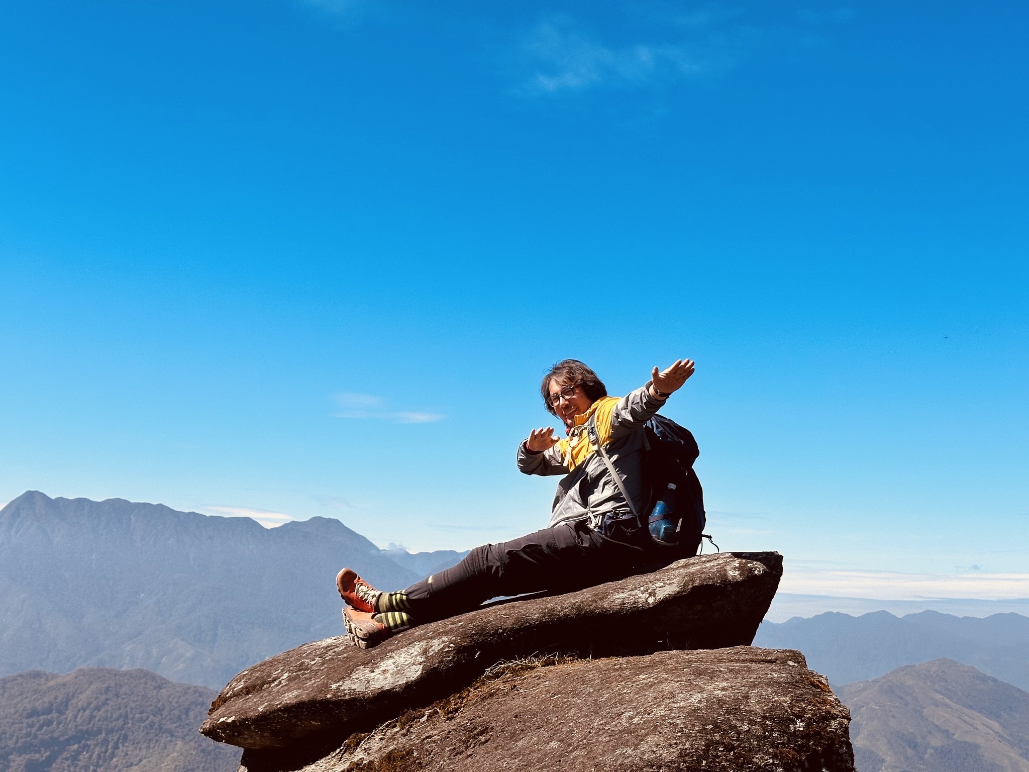 Khong ngu o Saint Petersburg anh 2