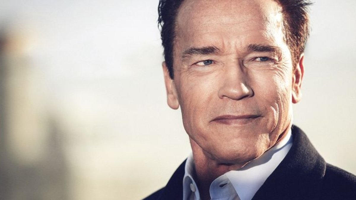 Cach Arnold Schwarzenegger dung day sau do vo hinh anh