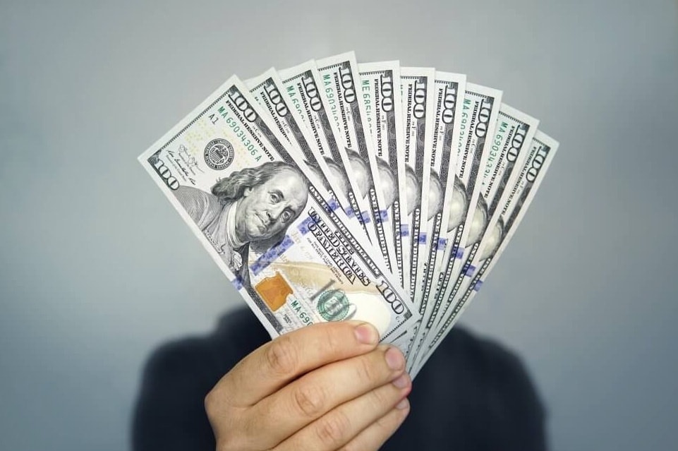 Khi tien tro thanh tam guong phan chieu noi tam hinh anh