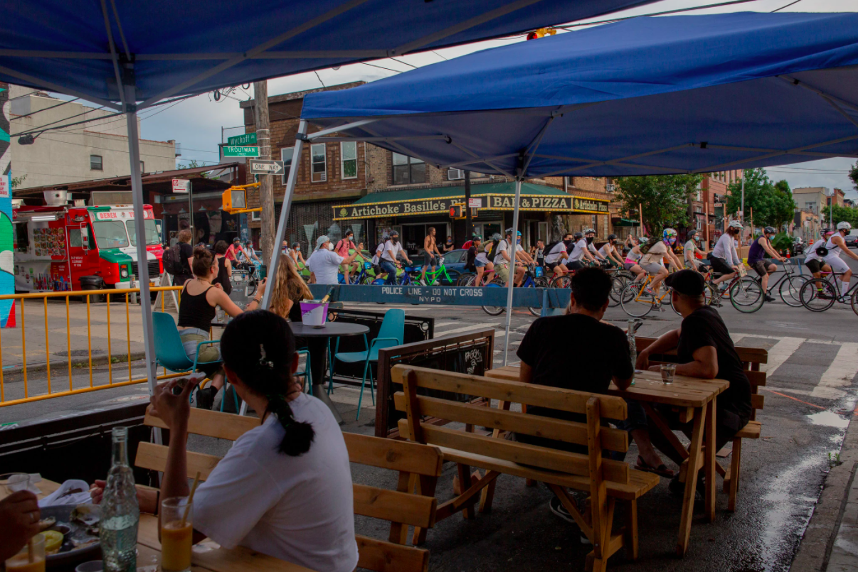 hang nghin nguoi dap xe bieu tinh tai NYC anh 5