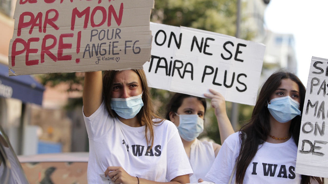 'Nam do toi 6 tuoi' - nan nhan au dam o hon dao Phap pha vo im lang hinh anh