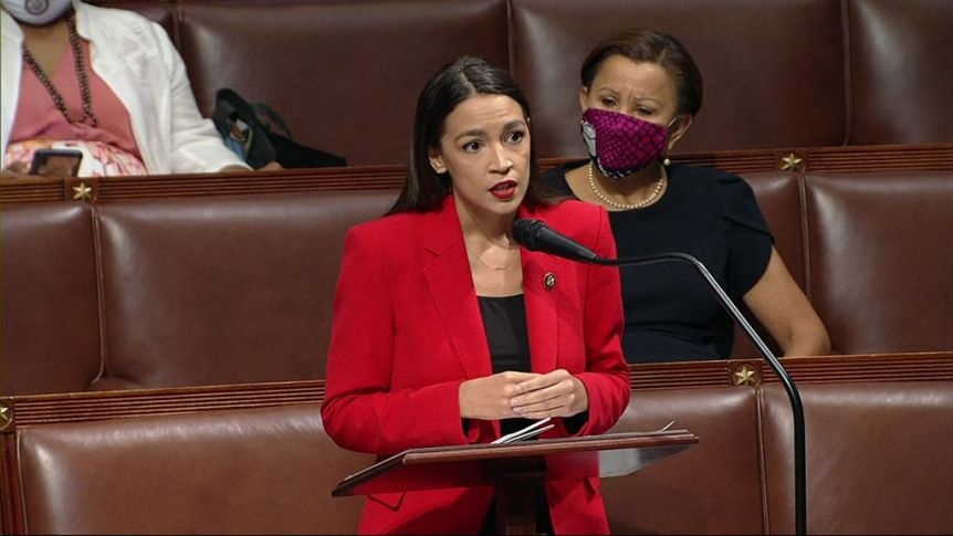 AOC phan bac lai loi xuc pham cua Ted Yoho anh 2