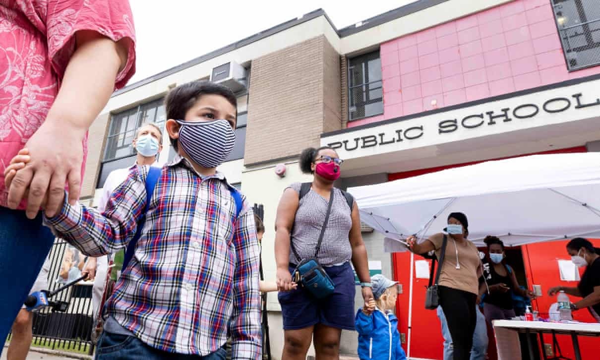 Nhieu giao vien My tu vong vi Covid-19 giua luc nam hoc moi bat dau hinh anh