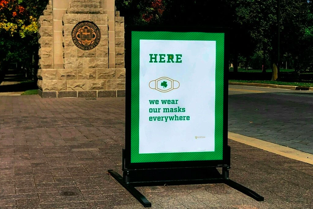 chu tich Notre tu chuc anh 2