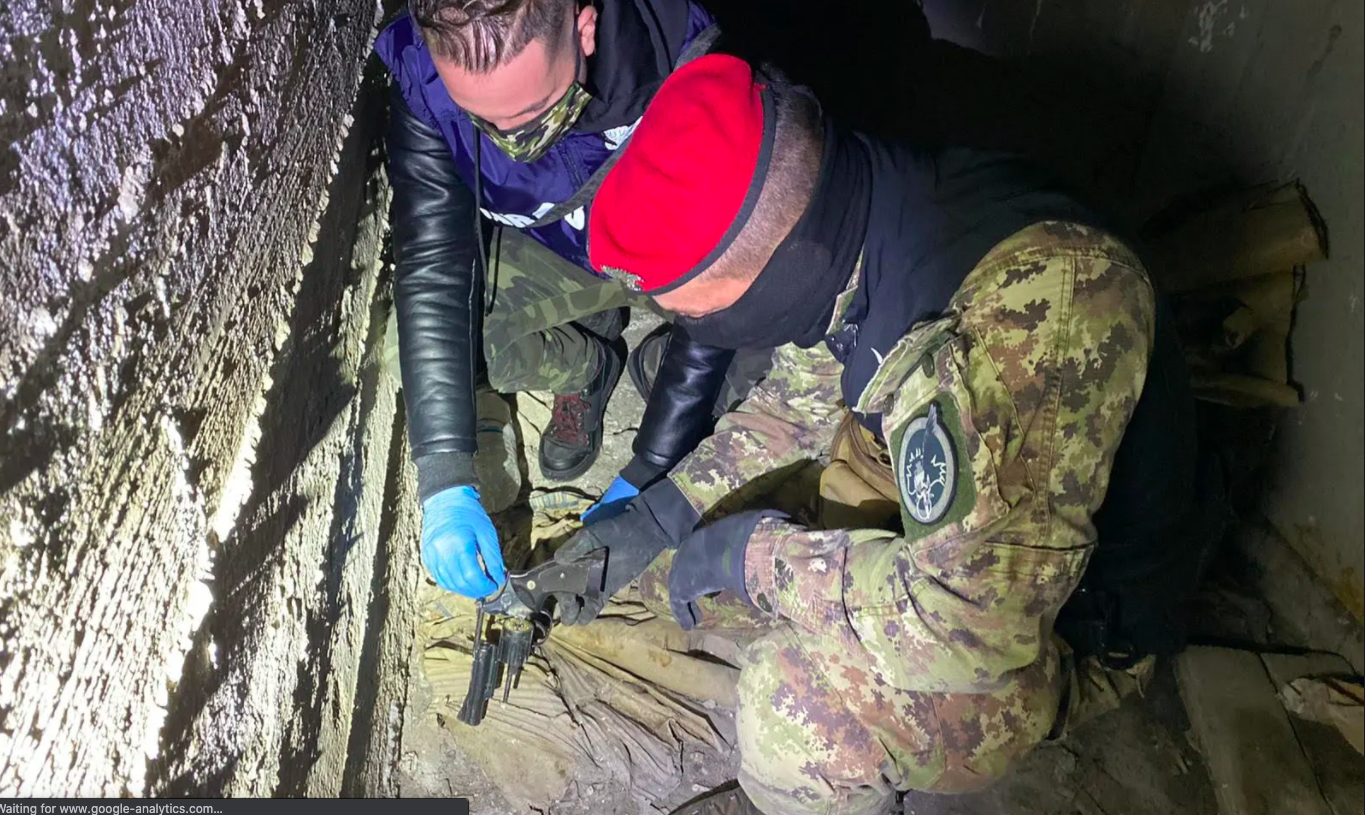 Canh sat Italy dot kich bang dang mafia thu phi nguoi chet hinh anh