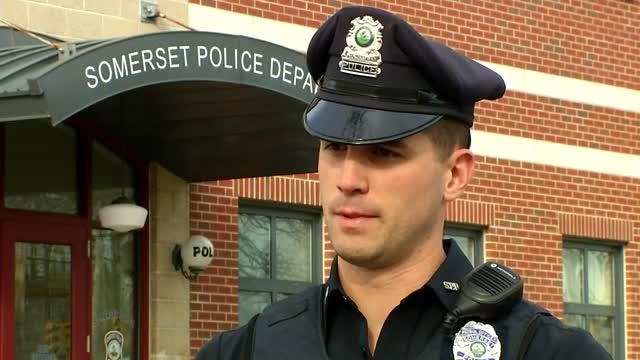 Canh sat My mua bua toi Giang sinh cho nghi pham an cap vat hinh anh