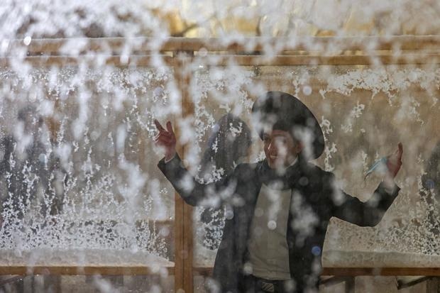 tuyet roi day o Dia Trung Hai anh 9