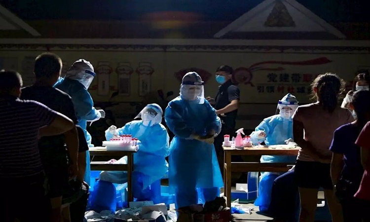 Trung Quoc phong toa thanh pho giap Myanmar hinh anh