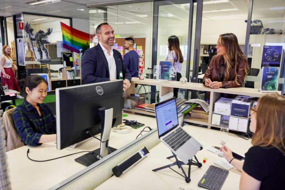 Australia mo cua van phong anh 3