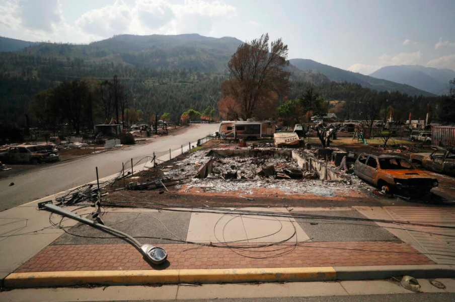 mot thi tran Canada bi xoa so anh 2