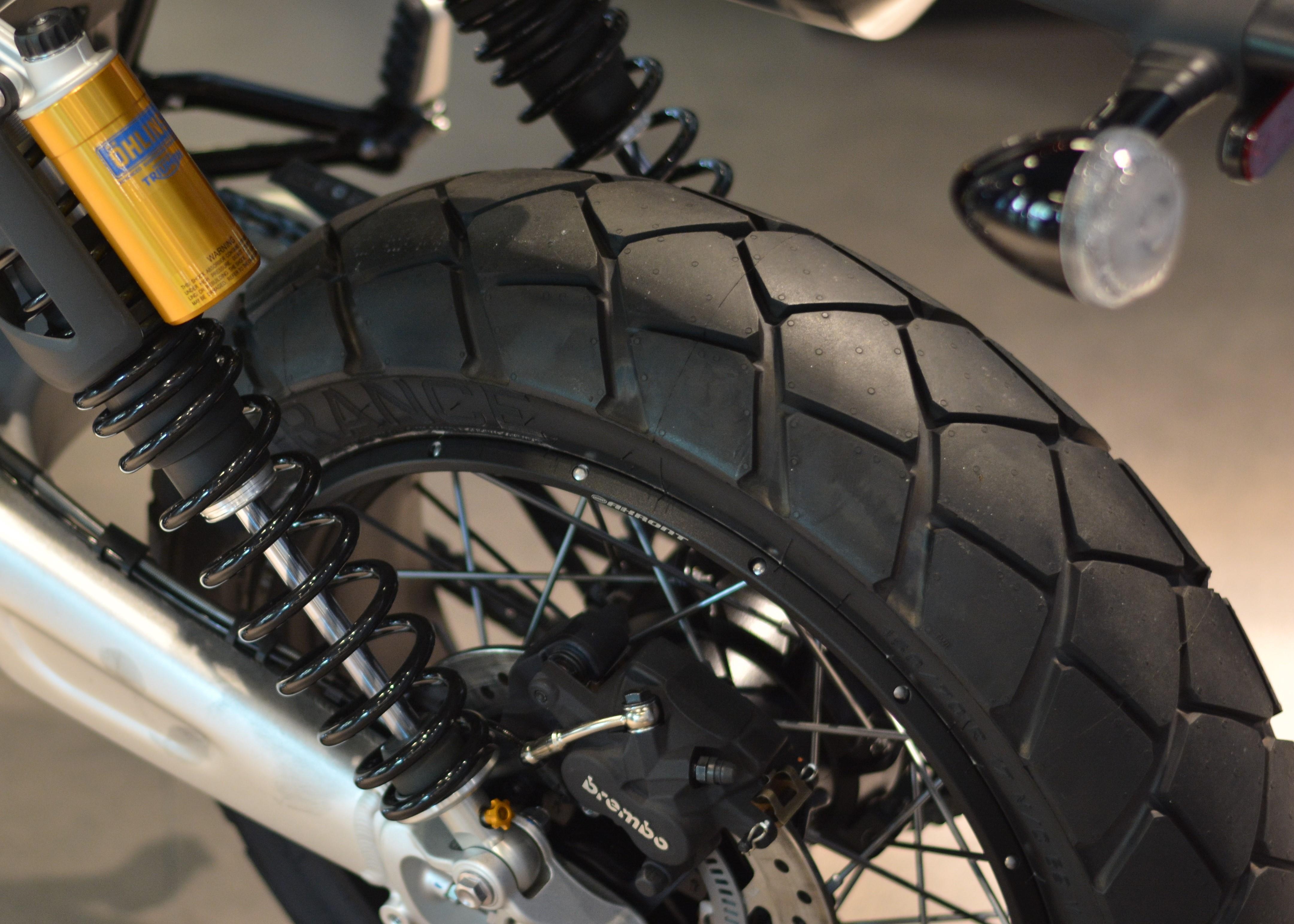 Lua chon lop xe may the nao cho dung? hinh anh