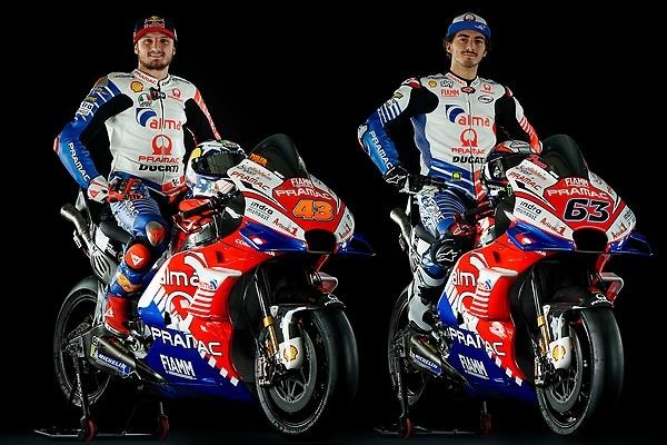 Lamborghini tang sieu xe Huracan cho tay dua Moto GP anh 4