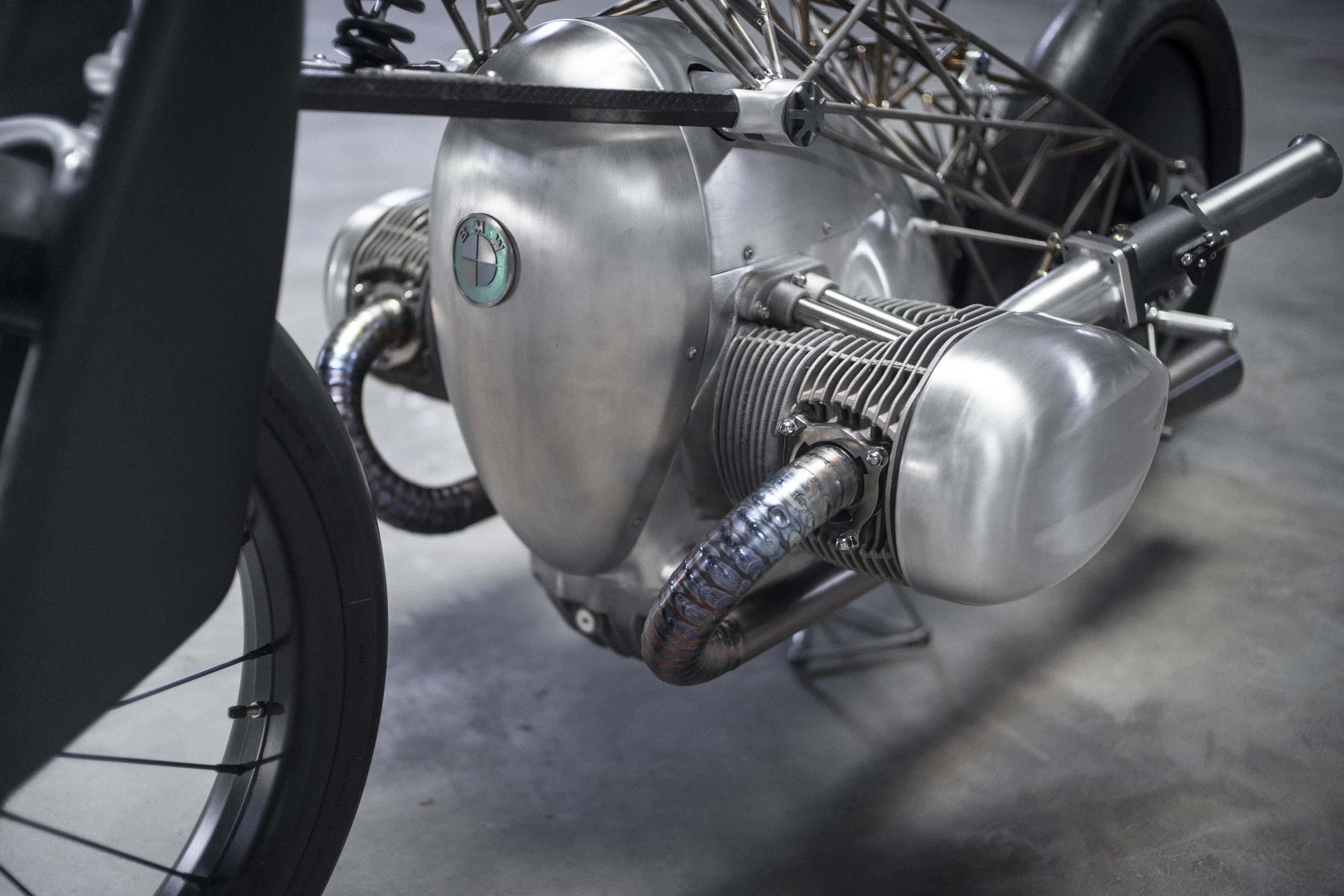 BMW gioi thieu dong co 'khung' 1800 cc cho xe moto hinh anh