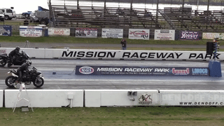 Xem than gio Suzuki Hayabusa cho Kawasaki Ninja H2 hit khoi hinh anh