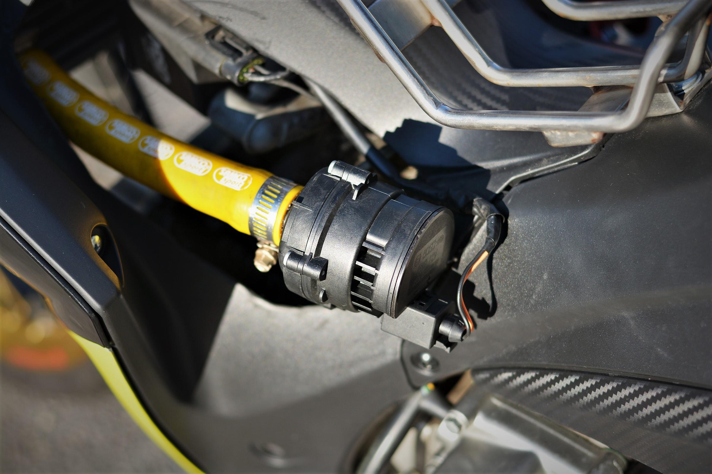 Suzuki Axelo do dong co khung anh 3