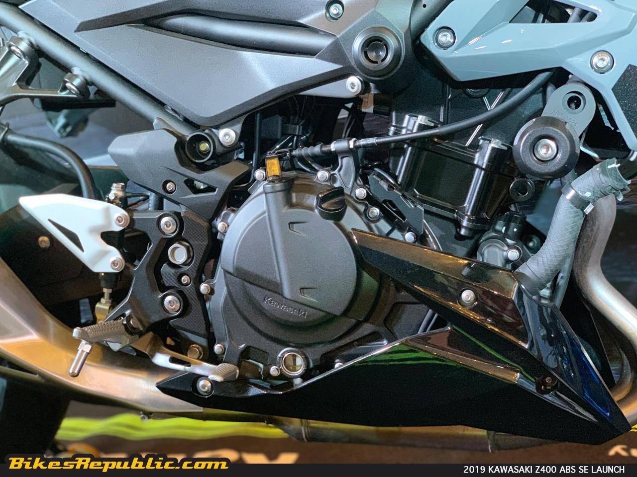 Kawasaki ra mat Z250 ABS va Z400 SE ABS anh 7