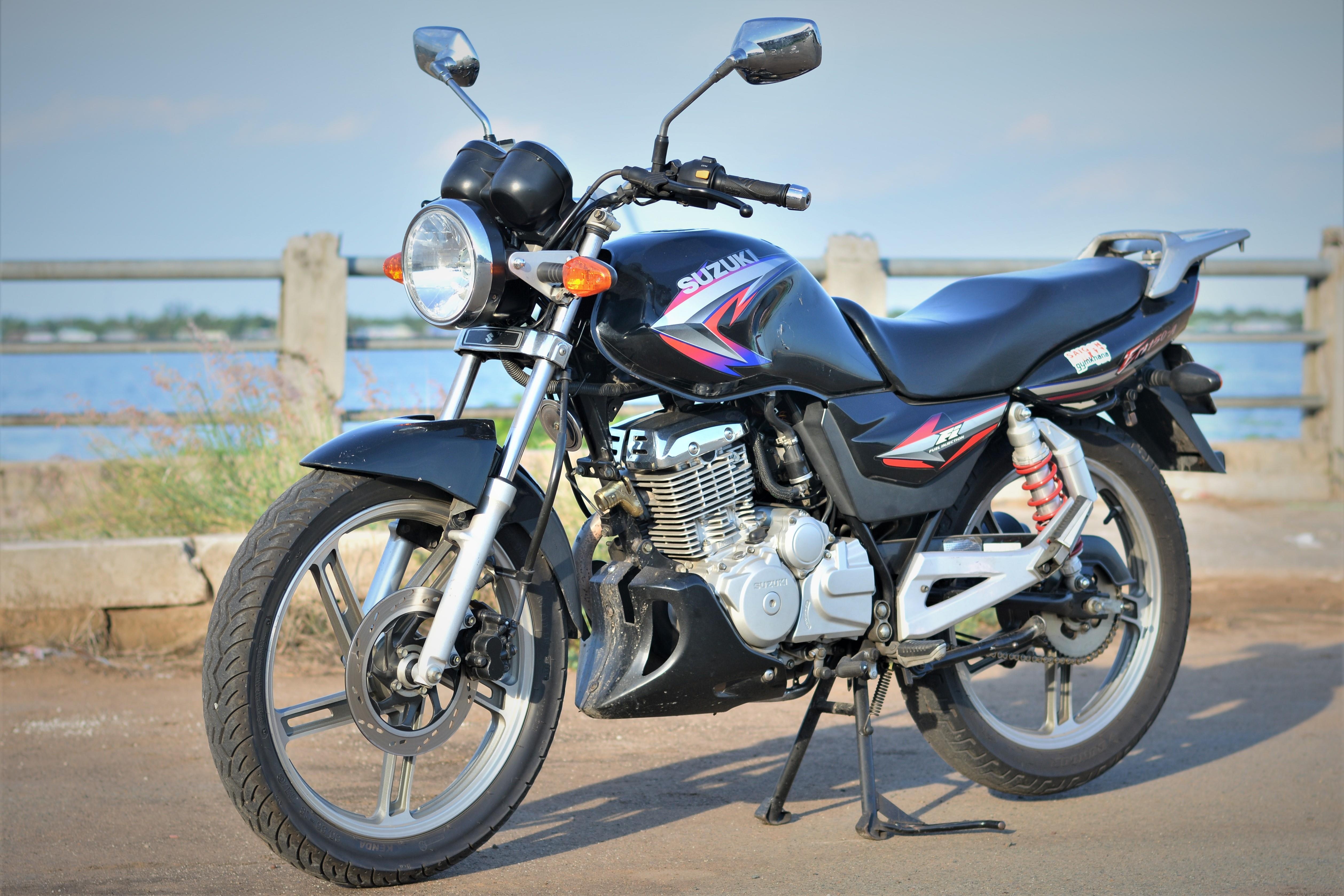 Danh gia naked bike Suzuki EN-150A sau 6 nam su dung hinh anh
