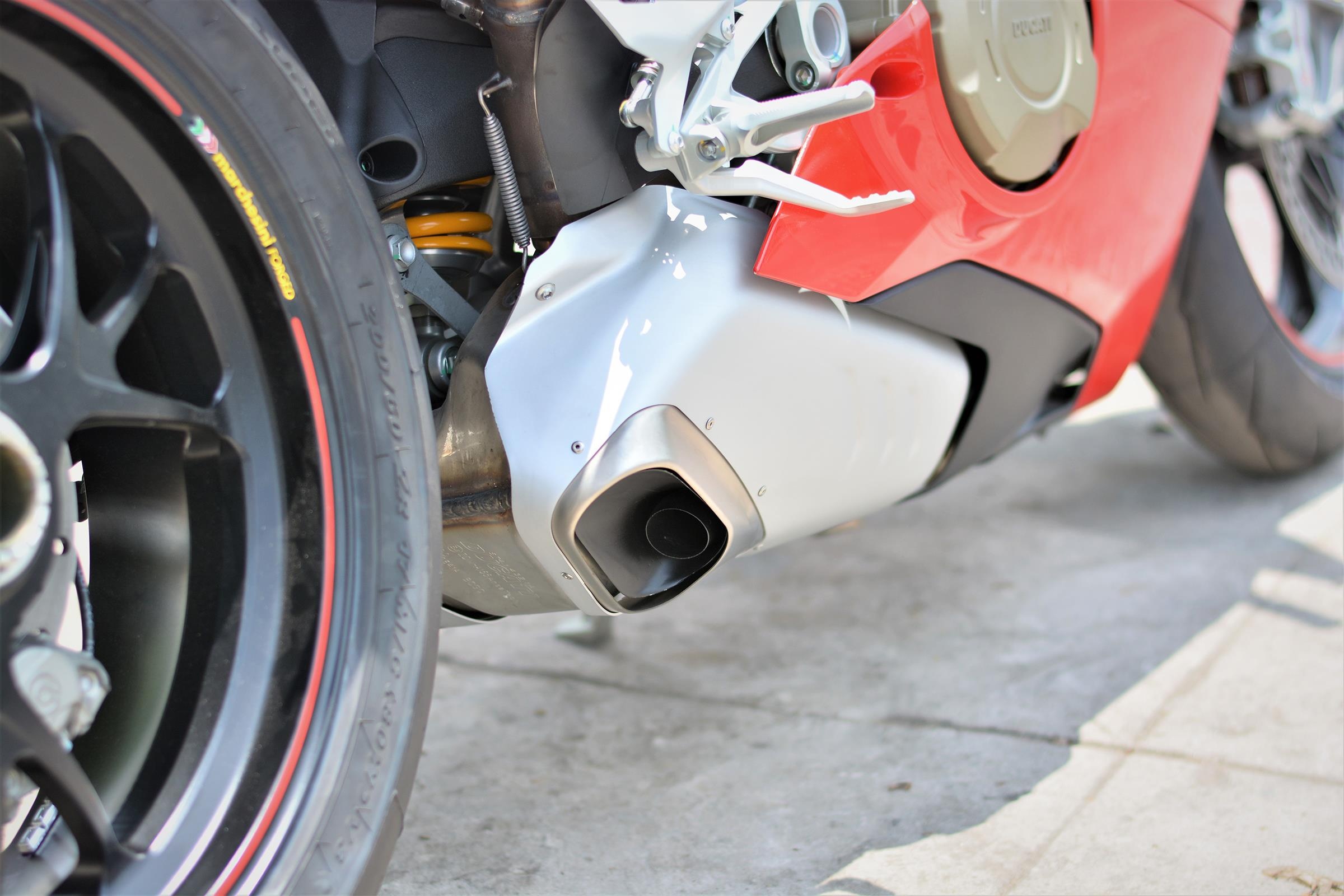 Ducati V4S cua dan choi mien Tay anh 11