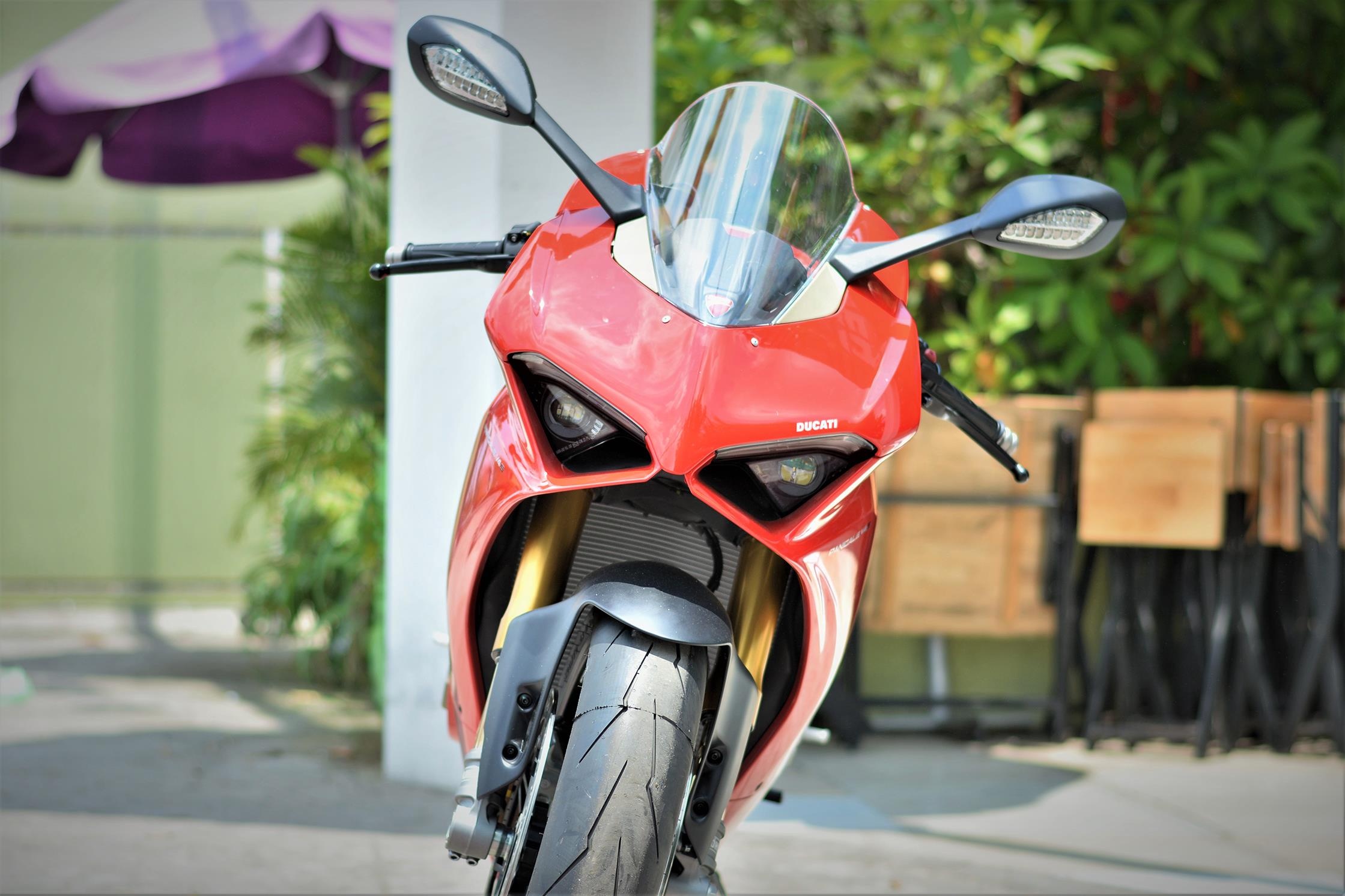 Ducati V4S cua dan choi mien Tay anh 2