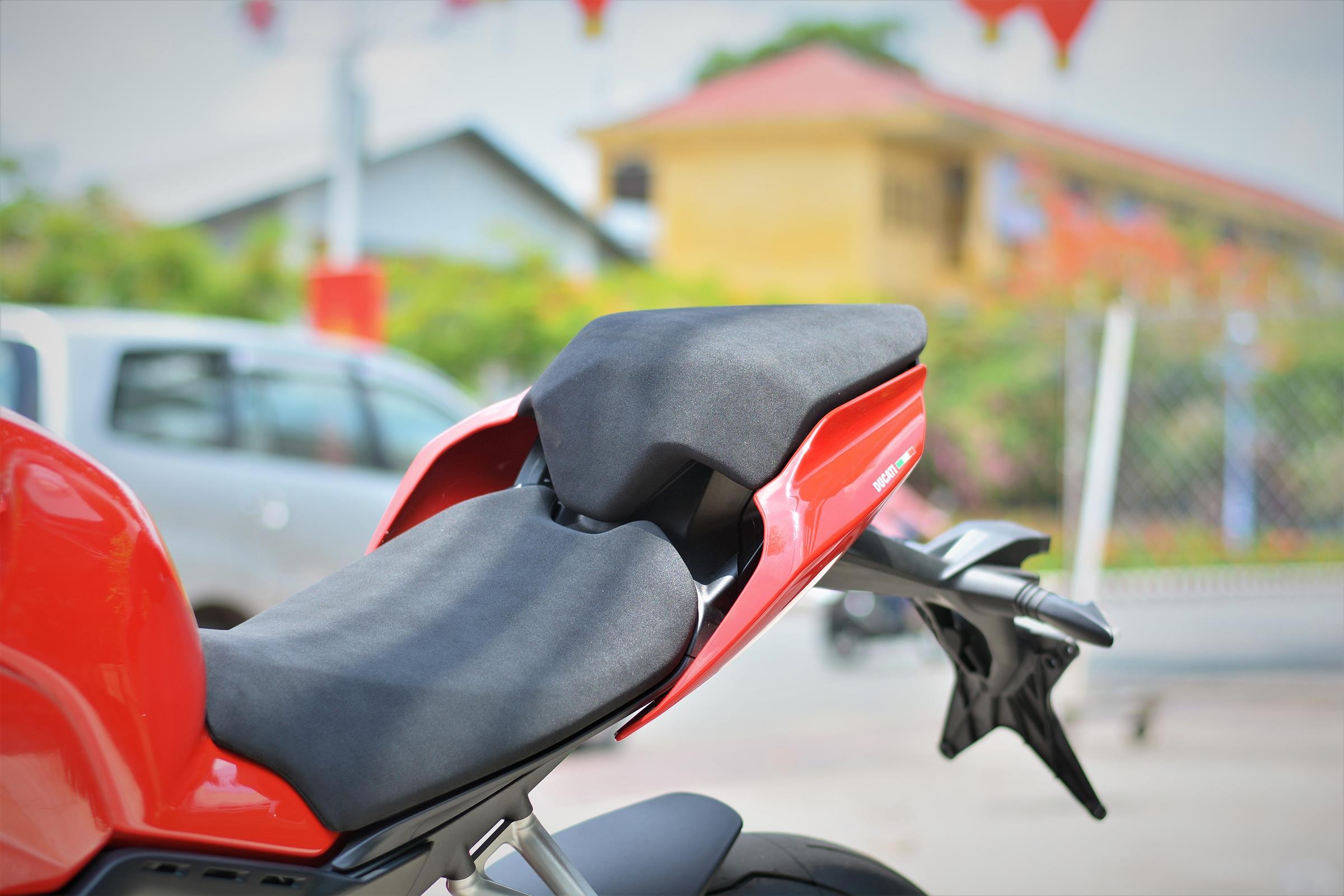 Ducati V4S cua dan choi mien Tay anh 8