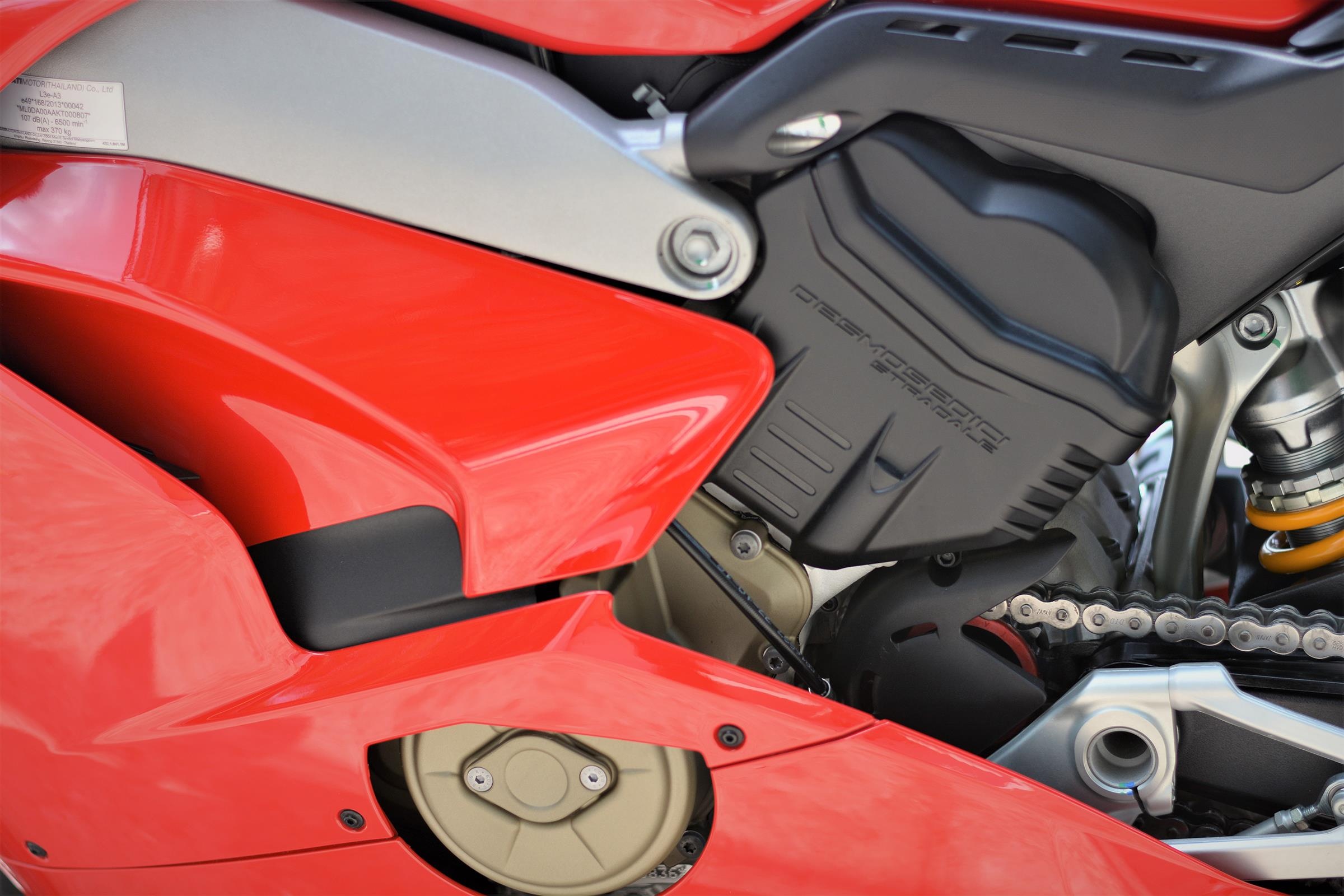 Ducati V4S cua dan choi mien Tay anh 9