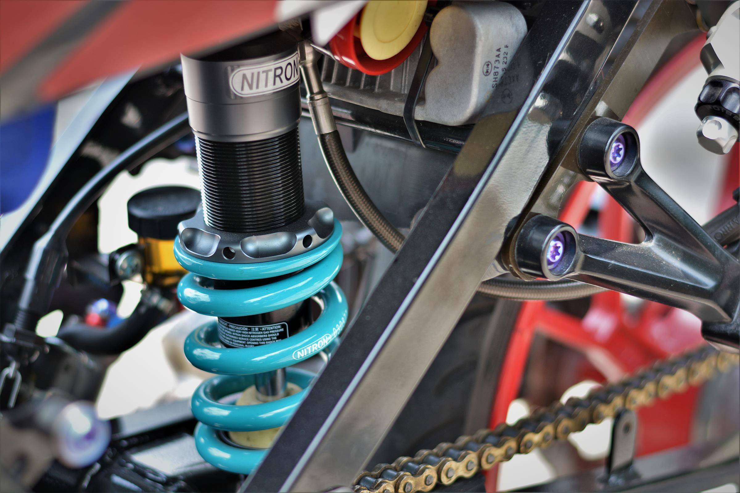 Suzuki Satria do khung anh 9