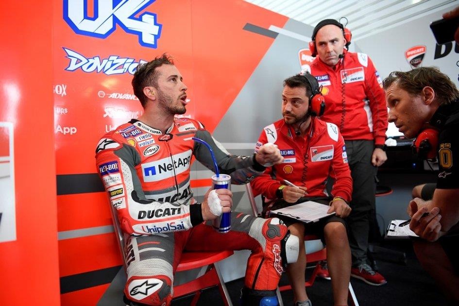 Mot doi dua Moto GP gom nhung ai? hinh anh