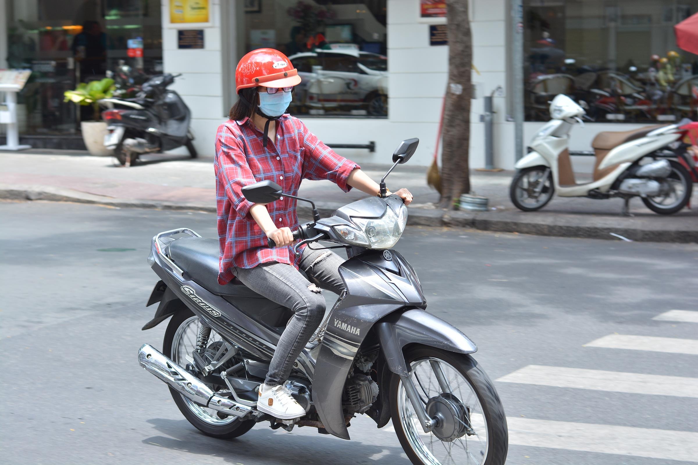 Meo giup khoi dong xe may de dang vao buoi sang hinh anh