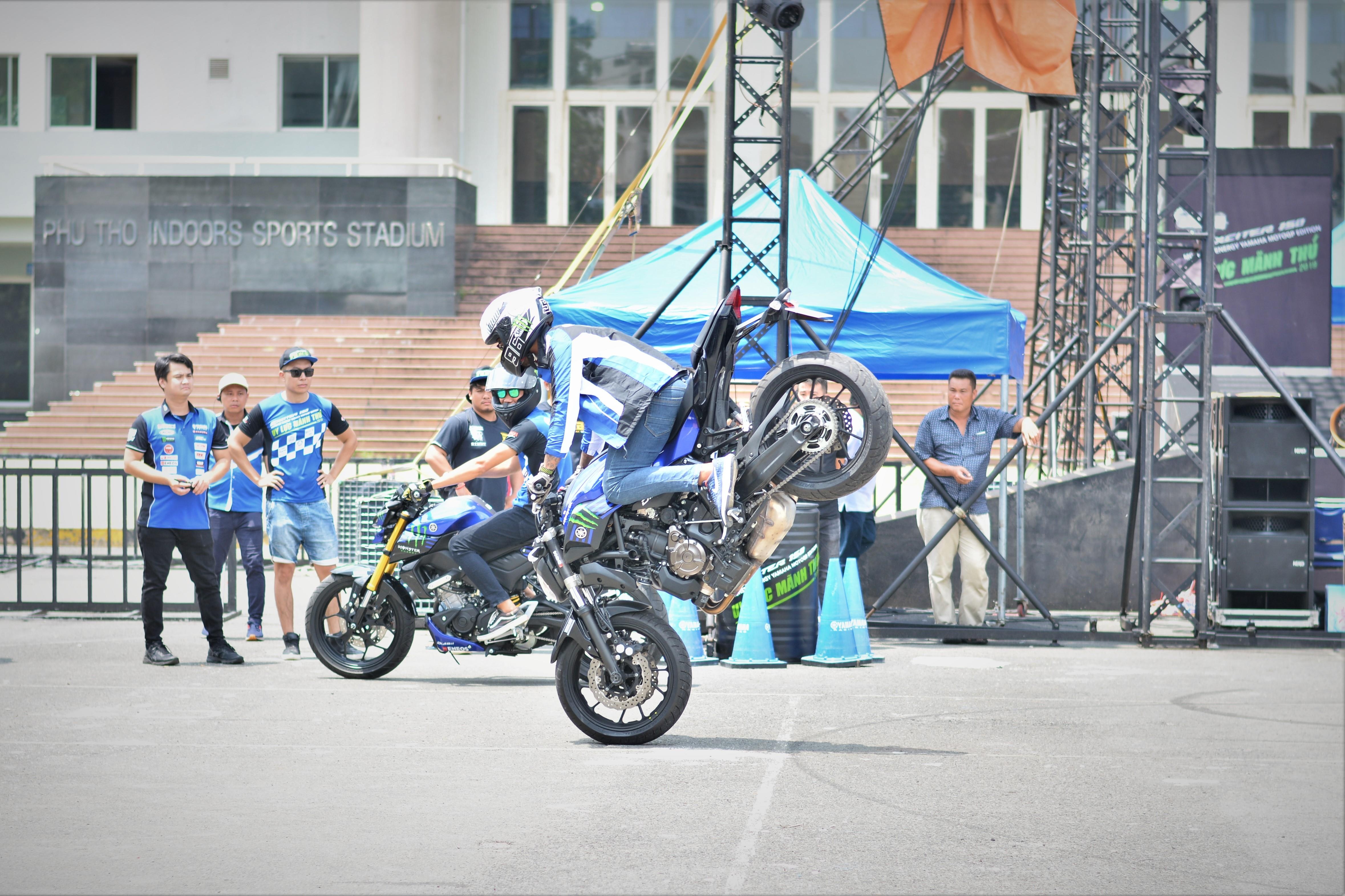 Bieu dien stunt tai VN anh 7